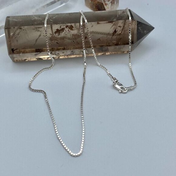 Sterling Silver Box Chain 22" - Picture 2 of 4